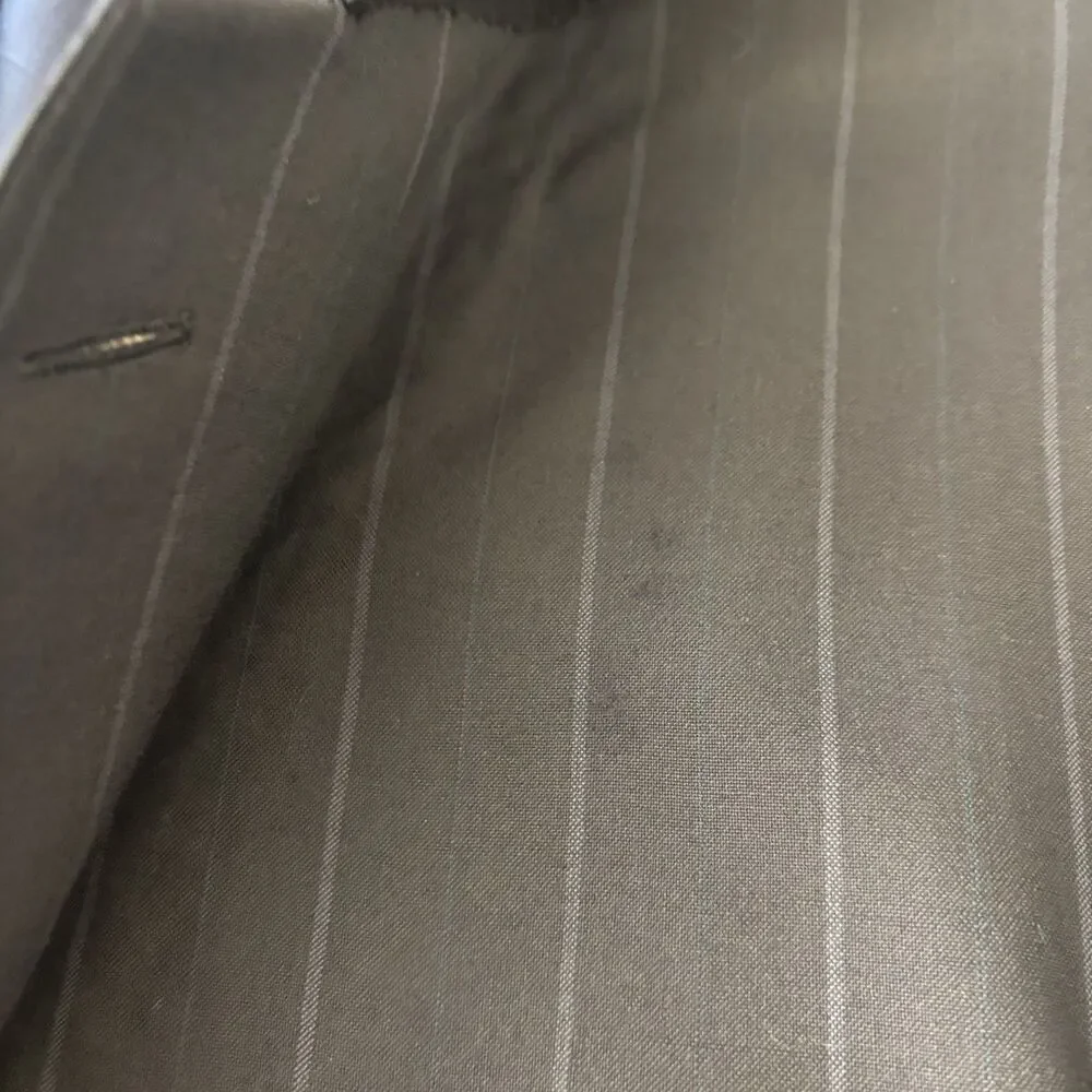 Gieves & Hawkes Savile Row Suit 48 LNG 100% Wool Pinstripe Navy Blue Franco's